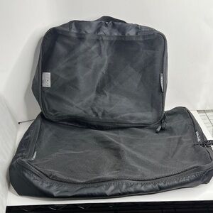 Set of Two Bagail Nylon Zip Around Packing Cubes Large and Medium Black - New